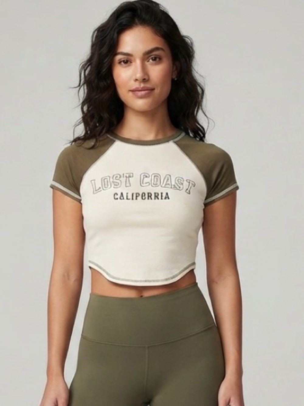 Arizona Juniors Womens Crew Neck Short Sleeve Graphic T-Shirt